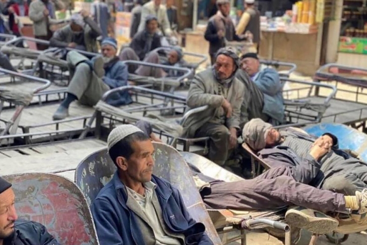 اقتصاد افغانستان پس از روی کار آمدن طالبان ۲۰ درصد افت کرده است