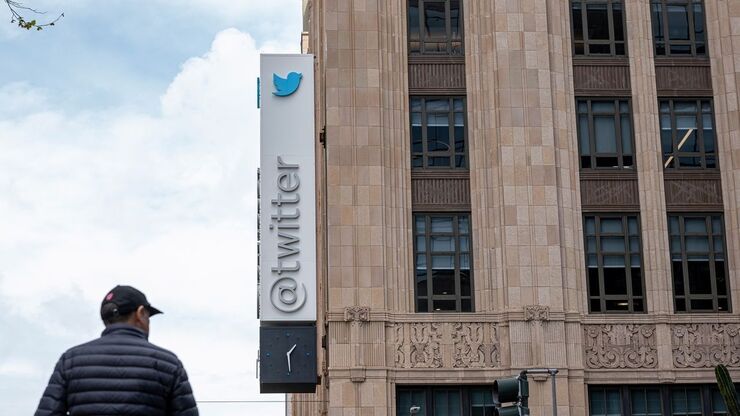 نیمی از کارکنان توئیتر اخراج شدند