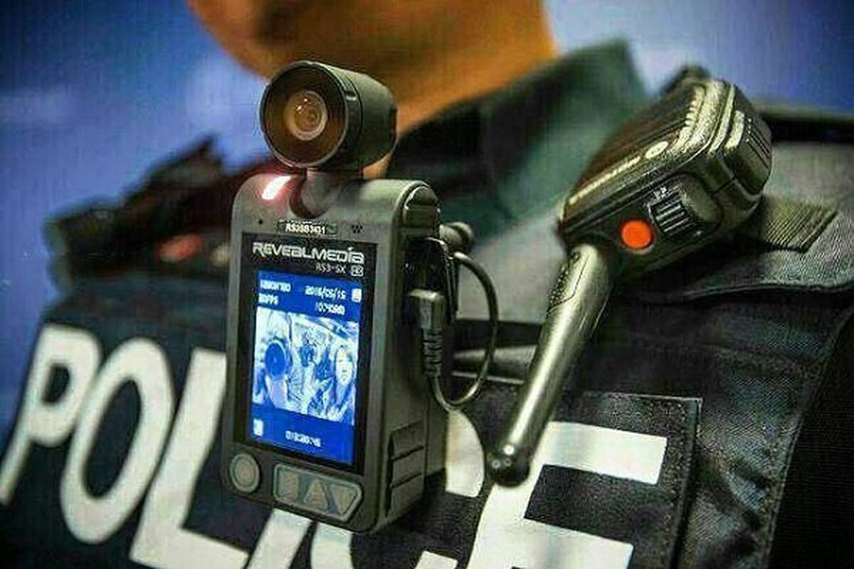سردار رادان: تمامی ماموران پلیس به دوربین البسه مجهز می شوند