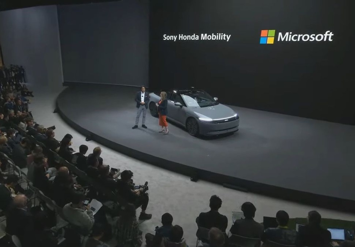 مایکروسافت و سونی با همکاری هم هوش مصنوعی را به خودروها می‌آورند