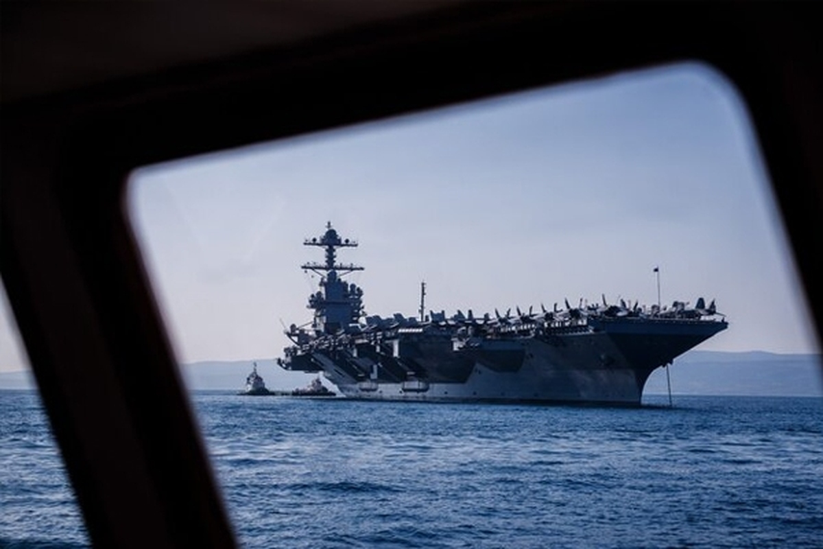 تایم: کشتی‌های آمریکا در خاورمیانه به گل نشسته‌اند