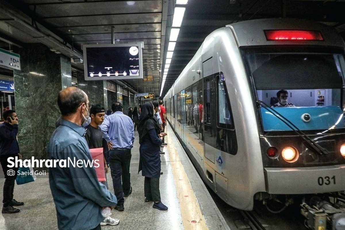 شهردار مشهد از فعالیت ۴۰ ساعته قطار شهری به مناسبت تحویل سال خبرداد