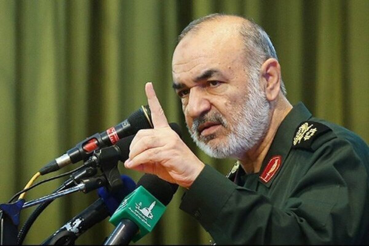 سردار سلامی: رژیم صهیونیستی از هر نقطه به منافع و شخصیت‌ها و شهروندان ما حمله کند ما آنها را مورد تهاجم متقابل قرار خواهیم داد