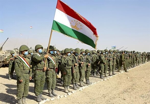 روسیه و تاجیکستان در امتداد مرز افغانستان رزمایش مشترک برگزار کردند