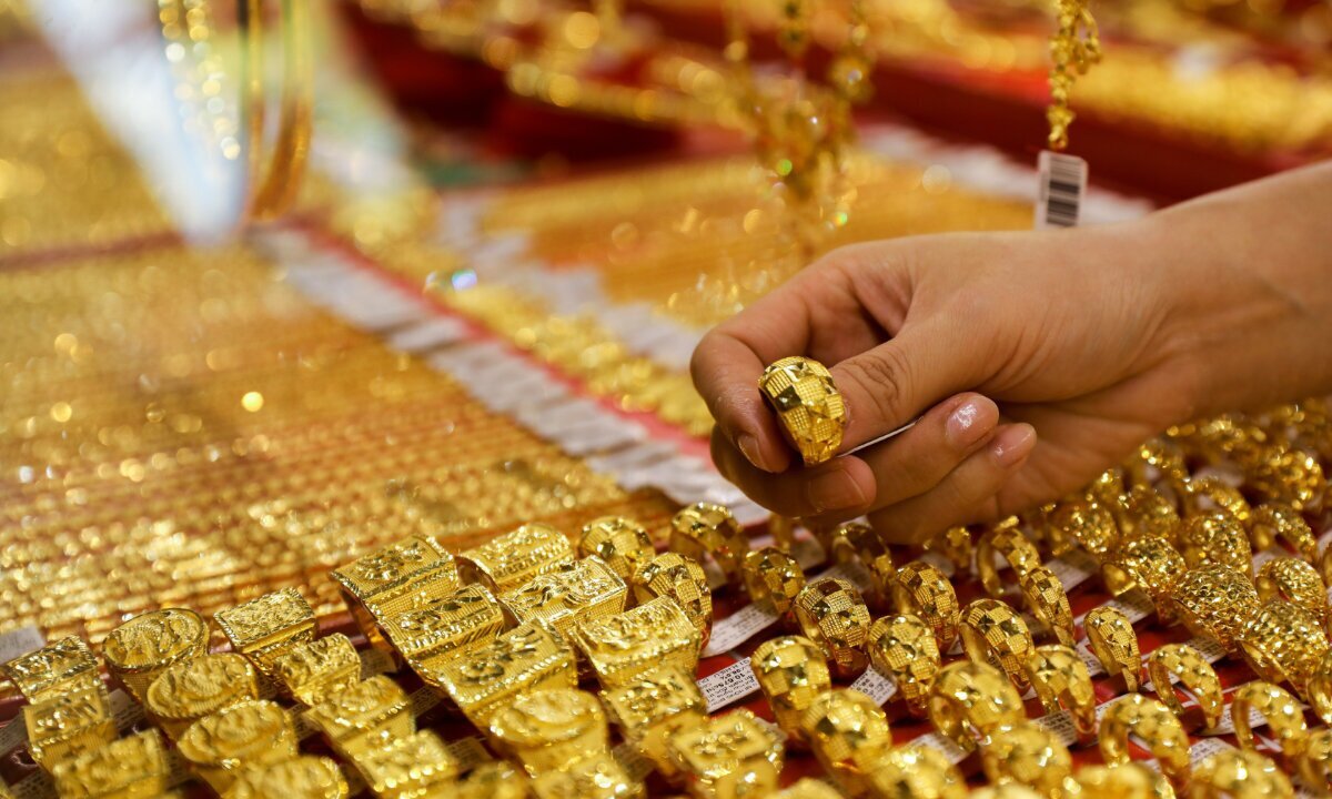 اگر قصد خرید طلا دارید بخوانید | پیش‌بینی مهم از بازار طلا (۱۷ اردیبهشت ۱۴۰۳)