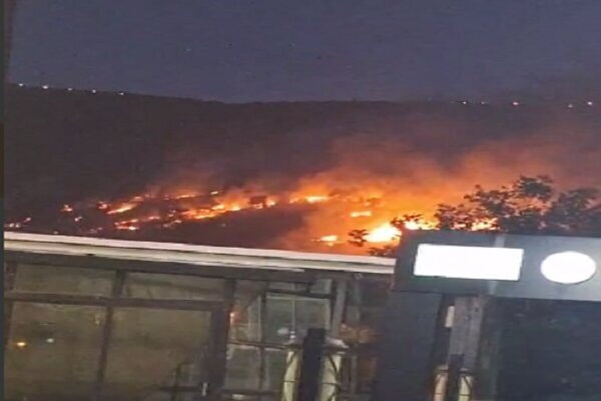 آتش‌سوزی شدید در «کریات شمونه» پس از حمله موشکی حزب الله + فیلم (۲۱ اردیبهشت ۱۴۰۳)